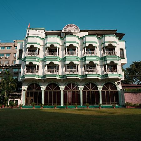 Hotel Girdhar Mahal Indore Esterno foto