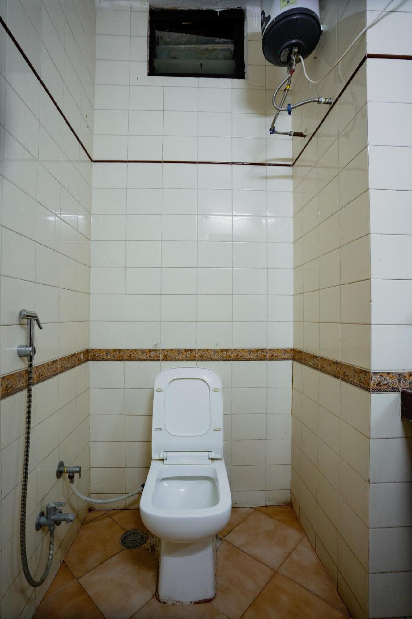 Hotel Girdhar Mahal Indore Esterno foto